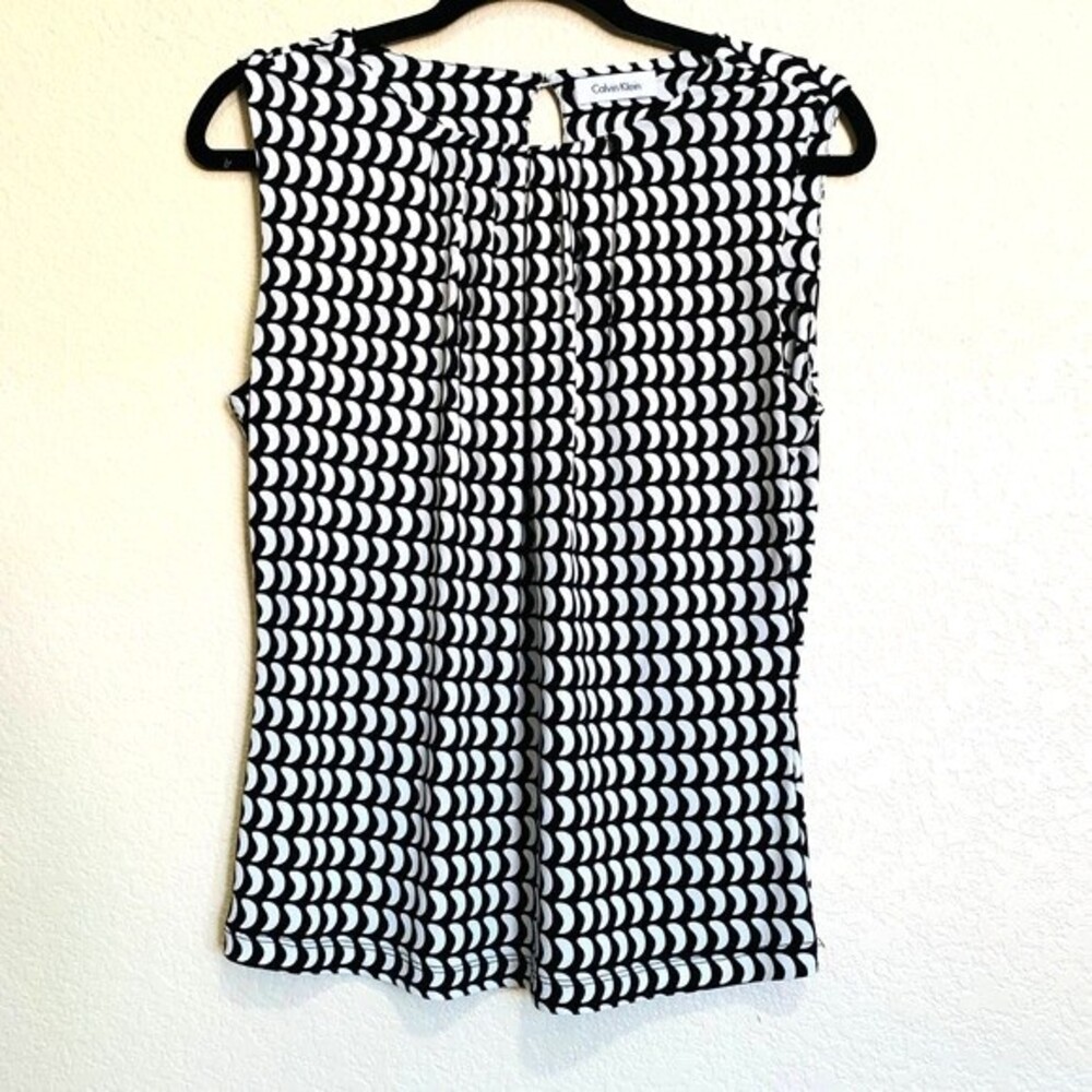Calvin Klein black top women top sleeveless and front pleats blouse size S